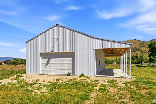 9664 E 400 S, Huntsville, UT 84317
