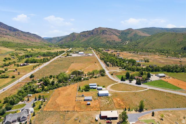 9664 E 400 S, Huntsville, UT 84317