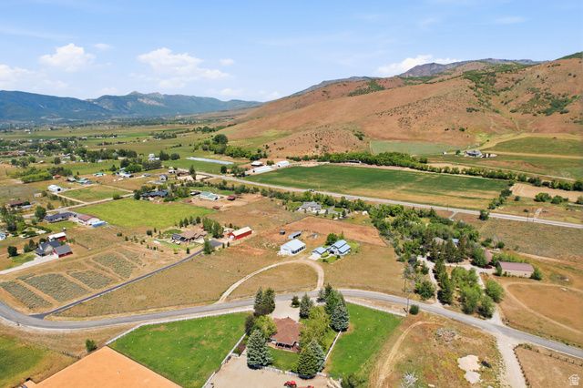 9664 E 400 S, Huntsville, UT 84317