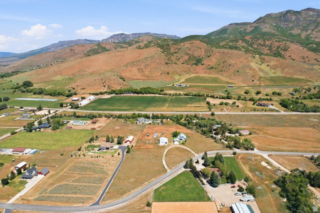 9664 E 400 S, Huntsville, UT 84317