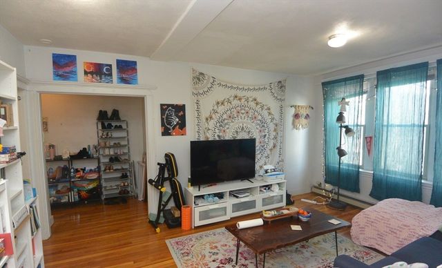 24 Ransom Rd 6, Boston, MA 02135