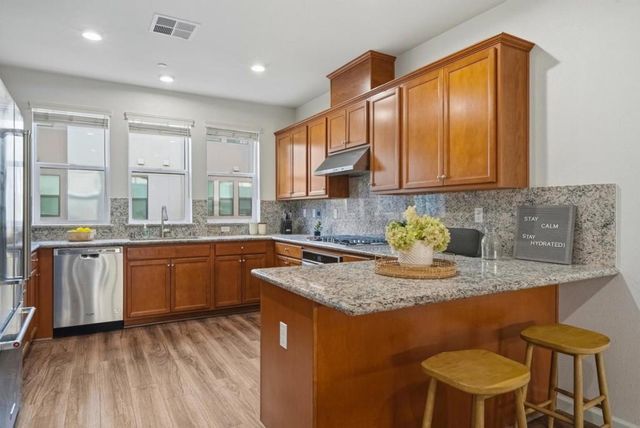 2755 Ball Place 2, Santa Clara, CA 95051