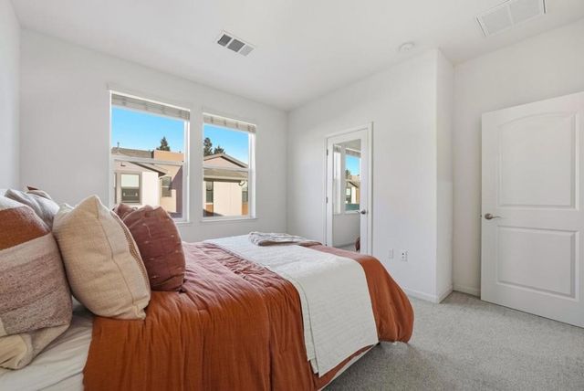 2755 Ball Place 2, Santa Clara, CA 95051