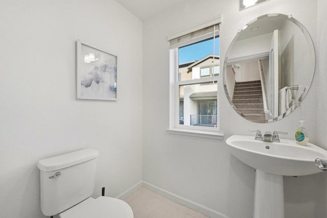 2755 Ball Place 2, Santa Clara, CA 95051