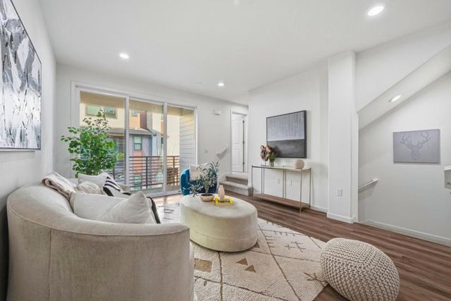 2755 Ball Place 2, Santa Clara, CA 95051