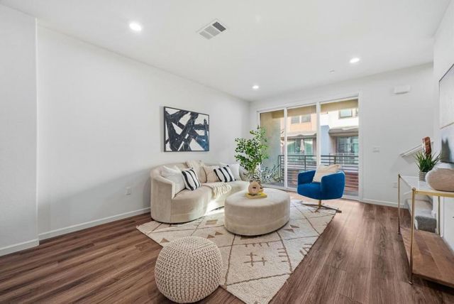 2755 Ball Place 2, Santa Clara, CA 95051