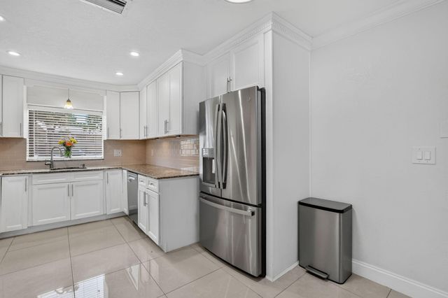 2231 NW 45TH Avenue, Coconut Creek, FL 33066