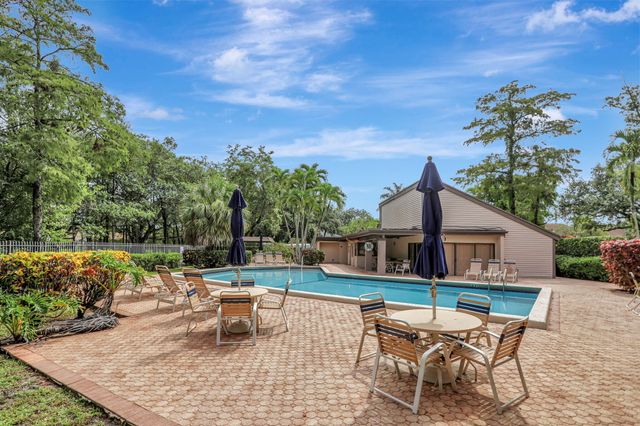 2231 NW 45TH Avenue, Coconut Creek, FL 33066