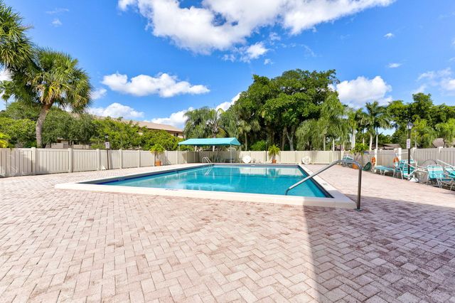 2231 NW 45TH Avenue, Coconut Creek, FL 33066