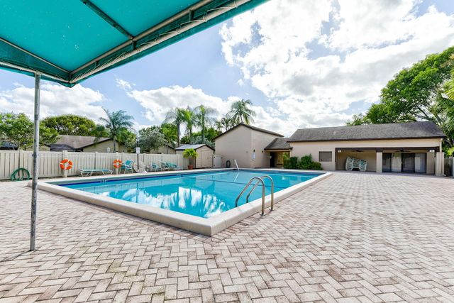 2231 NW 45TH Avenue, Coconut Creek, FL 33066