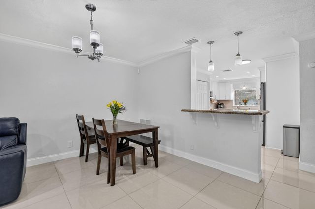2231 NW 45TH Avenue, Coconut Creek, FL 33066