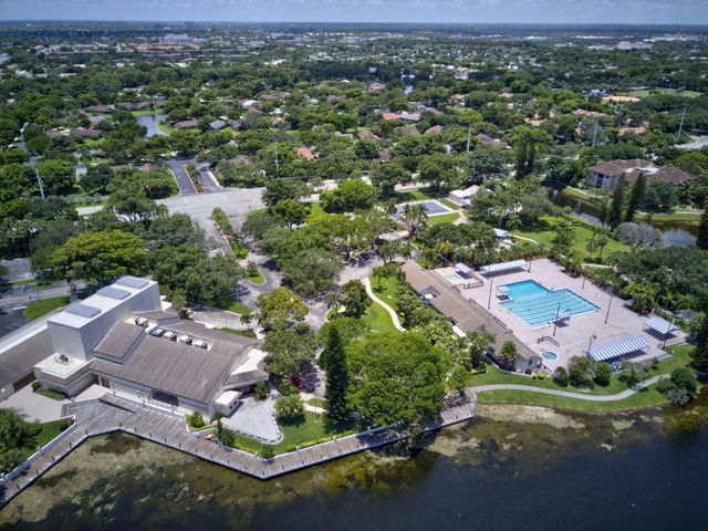 2231 NW 45TH Avenue, Coconut Creek, FL 33066