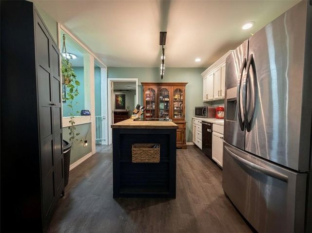 111 N Oxford Avenue, Independence, MO 64053