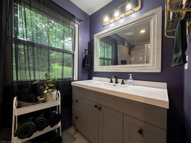 111 N Oxford Avenue, Independence, MO 64053