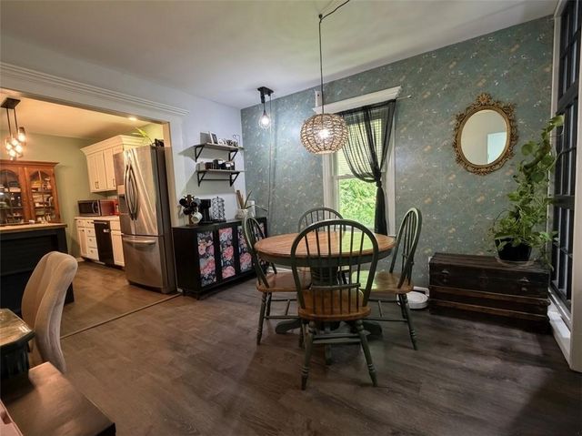 111 N Oxford Avenue, Independence, MO 64053