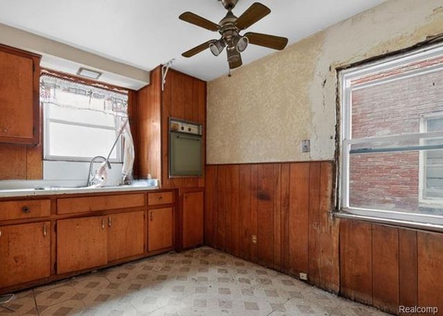 12346 Elmdale Street, Detroit, MI 48213