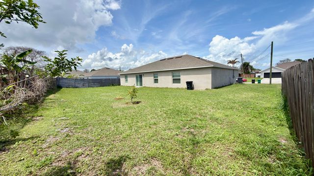 6446 NW Polly Court, Port St. Lucie, Port St Lucie, FL 34983