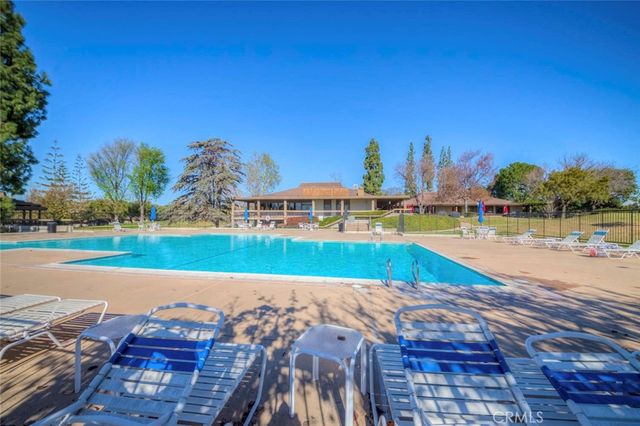 13624 La Jolla Circle H, La Mirada, CA 90638