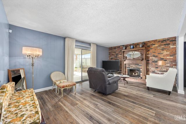 217 Suzanne Lane, Taft, CA 93268