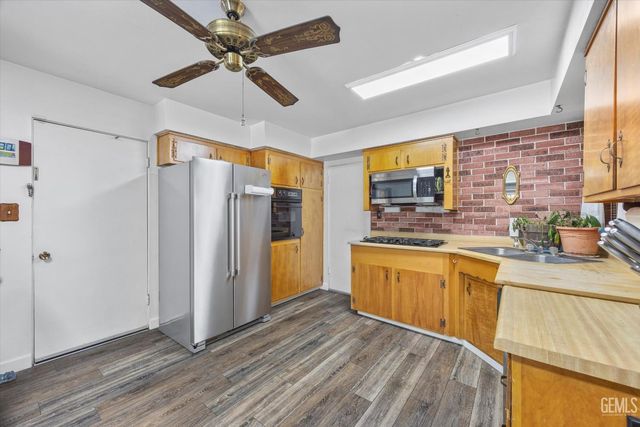 217 Suzanne Lane, Taft, CA 93268