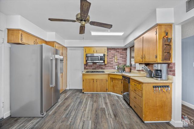 217 Suzanne Lane, Taft, CA 93268