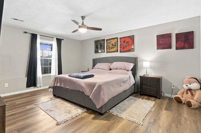 1807 E Costa Mesa Court, Ozark, MO 65721
