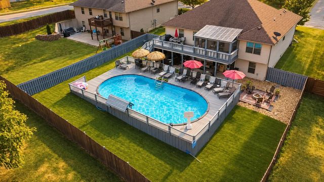 1807 E Costa Mesa Court, Ozark, MO 65721