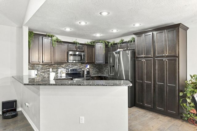 1807 E Costa Mesa Court, Ozark, MO 65721