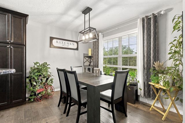 1807 E Costa Mesa Court, Ozark, MO 65721