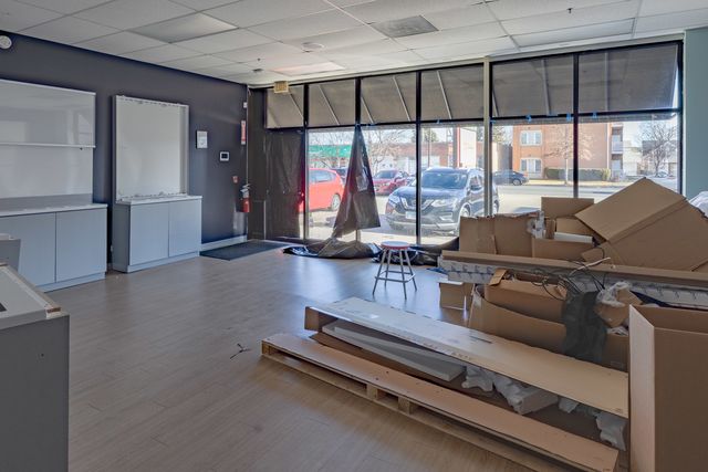 5232 Dempster Avenue, Skokie, IL 60077