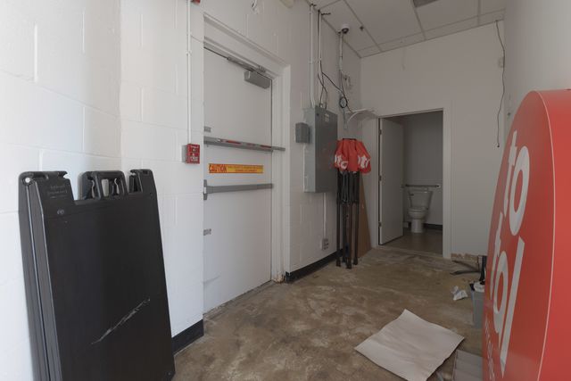 5232 Dempster Avenue, Skokie, IL 60077