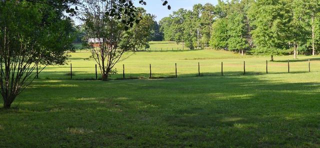 1200 T Crowe Road, Soddy Daisy, TN 37379