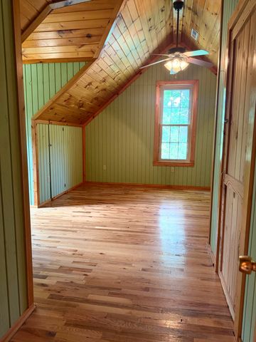 1200 T Crowe Road, Soddy Daisy, TN 37379