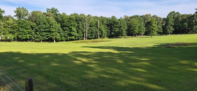 1200 T Crowe Road, Soddy Daisy, TN 37379