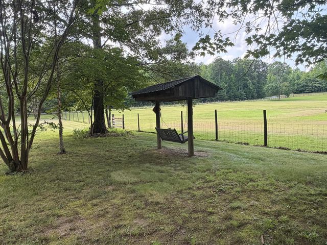 1200 T Crowe Road, Soddy Daisy, TN 37379