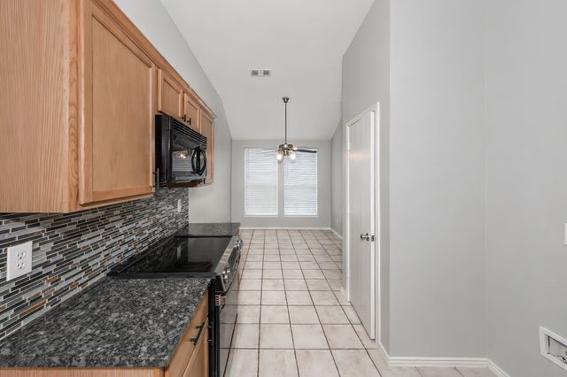 9249 Conestoga Drive, Fort Worth, TX 76131