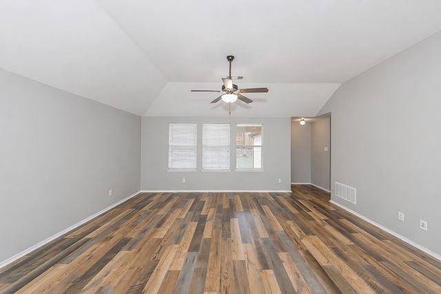 9249 Conestoga Drive, Fort Worth, TX 76131