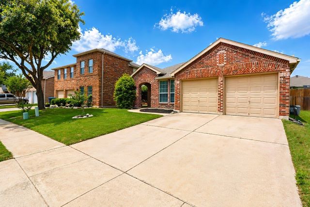 9249 Conestoga Drive, Fort Worth, TX 76131
