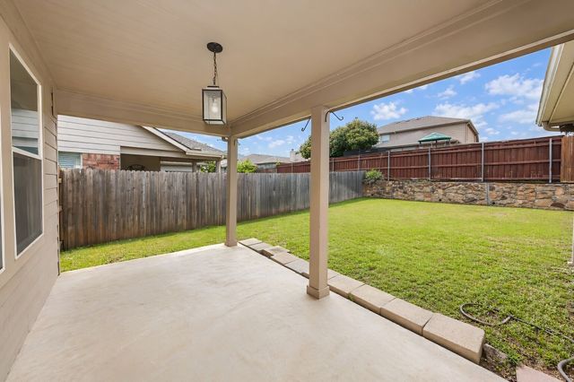 9249 Conestoga Drive, Fort Worth, TX 76131