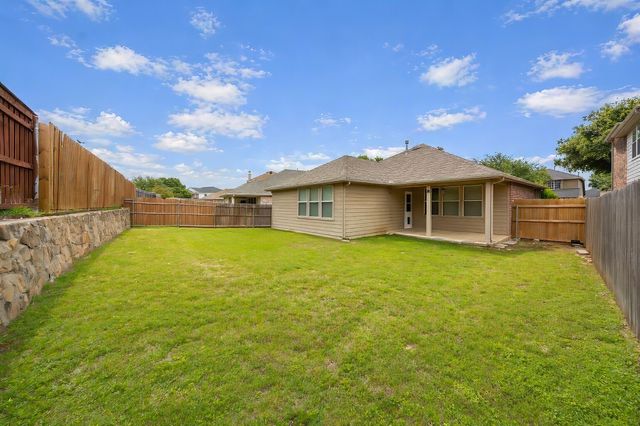 9249 Conestoga Drive, Fort Worth, TX 76131