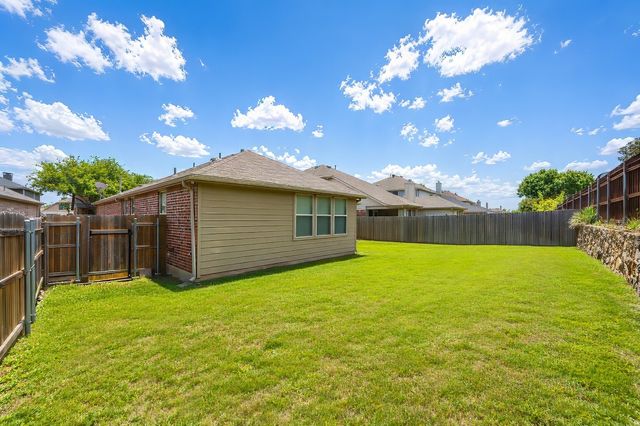 9249 Conestoga Drive, Fort Worth, TX 76131