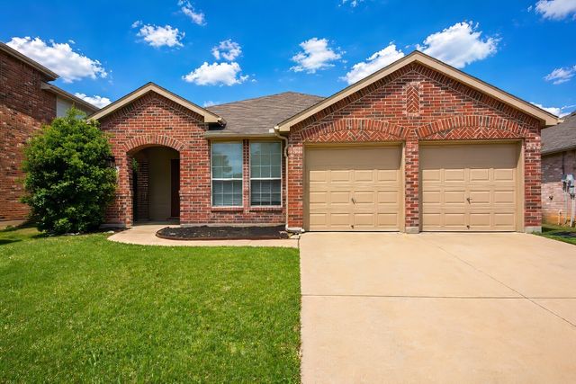 9249 Conestoga Drive, Fort Worth, TX 76131
