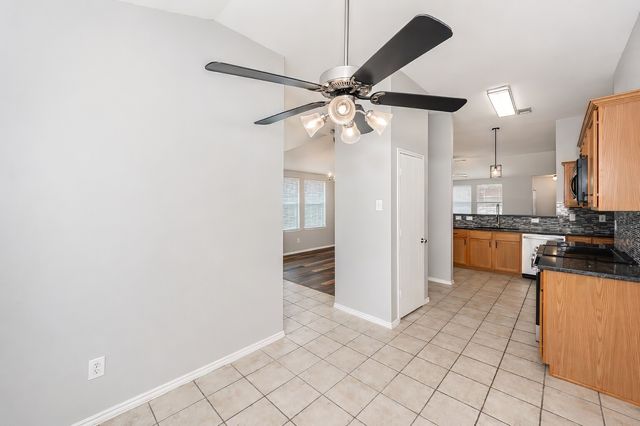 9249 Conestoga Drive, Fort Worth, TX 76131