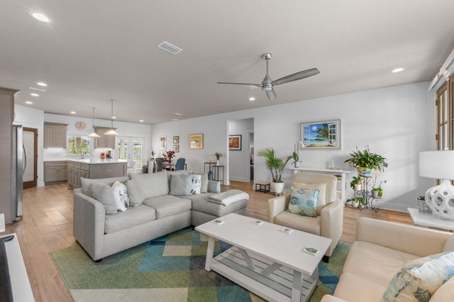 1619 Ponderosa Drive, Gulf Breeze, FL 32563