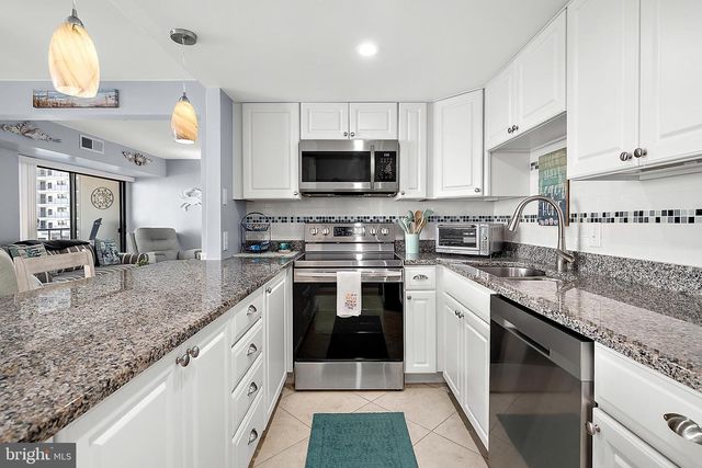 9400 COASTAL HWY #301, Ocean City, MD 21842