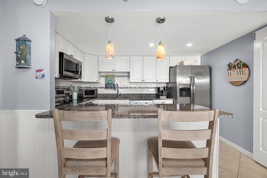 Image 10 of property listing at 9400 COASTAL HWY #301, Ocean City, MD 21842