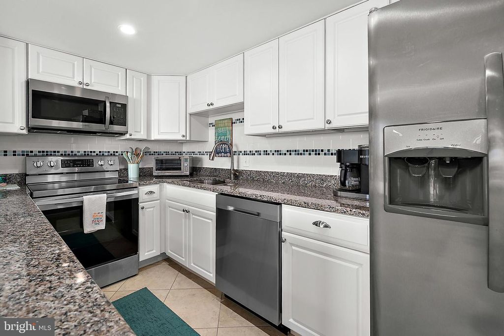 Image 12 of property listing at 9400 COASTAL HWY #301, Ocean City, MD 21842