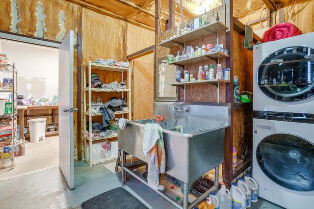 149 FM 934, Blum, TX 76627