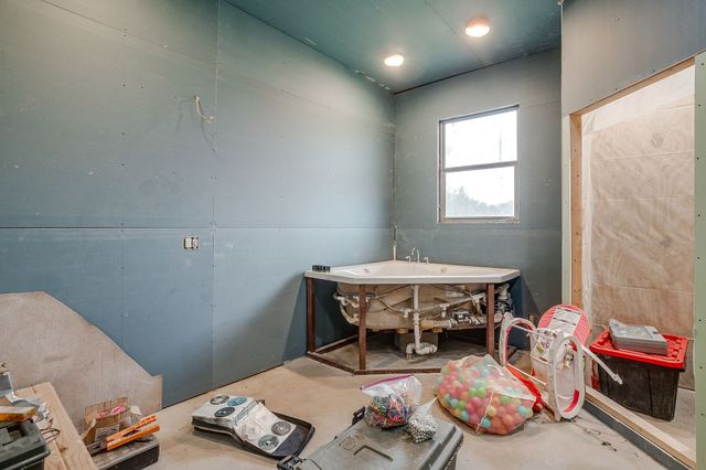 149 FM 934, Blum, TX 76627