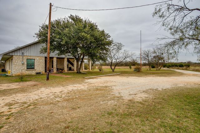 149 FM 934, Blum, TX 76627